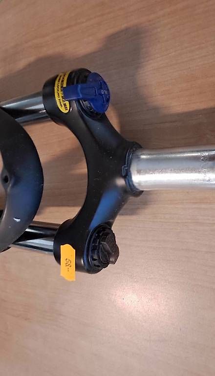 Pièces détachées: Fourches vélo et  électrique neuve 58.- Action 20.- – D'occasion à meyrin par ebehar 1