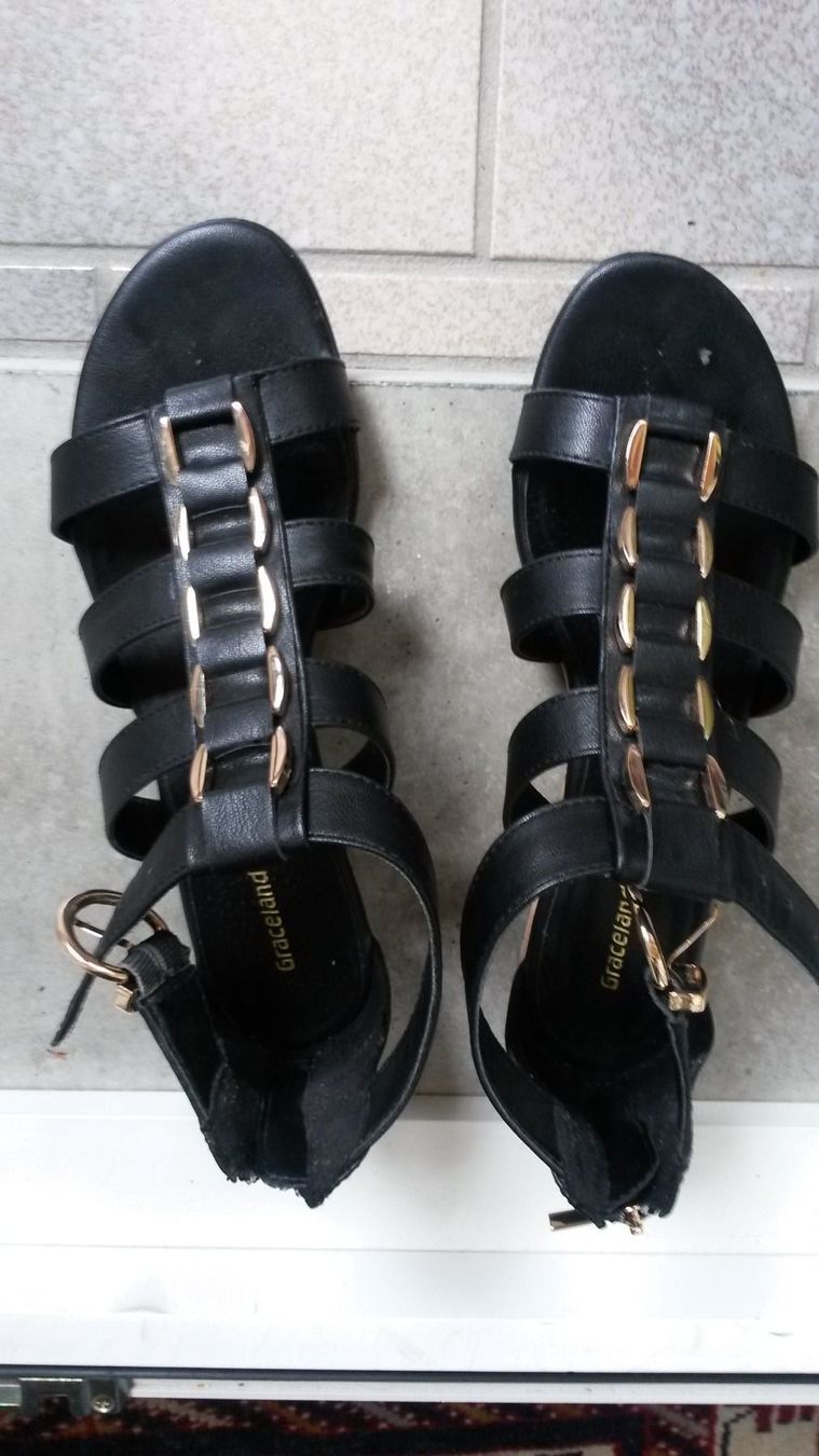 Scarpe da donna: Sandaletta – Usato da chur venduto da berni048