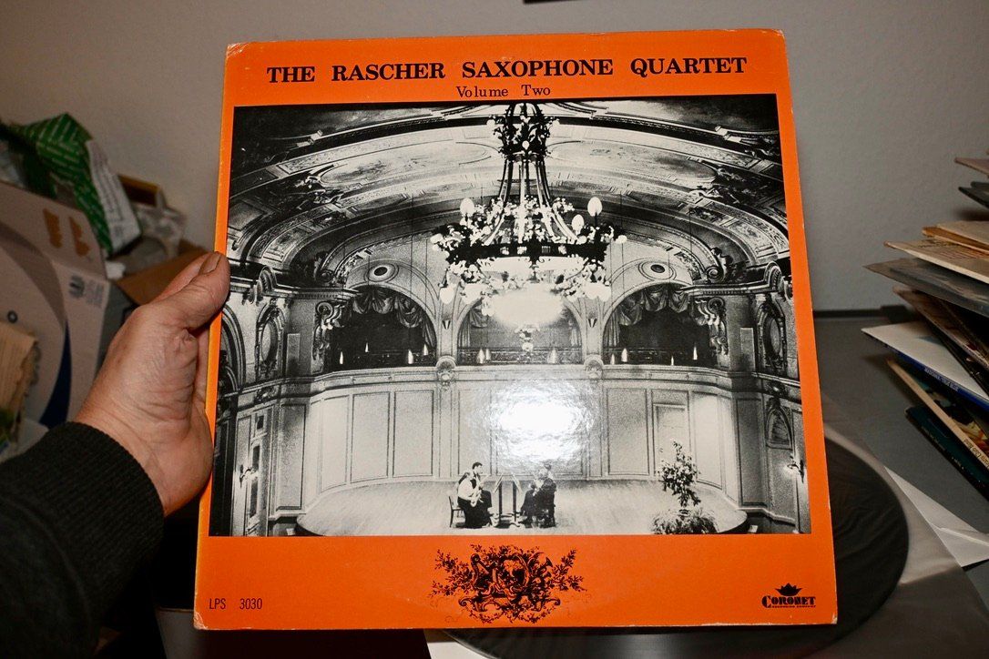 Dischi in vinile: The Rascher Saxophone Quartet - Volume Two US 75 VG+ /Mint- – Usato da Pfaffhausen venduto da mono_rec 3