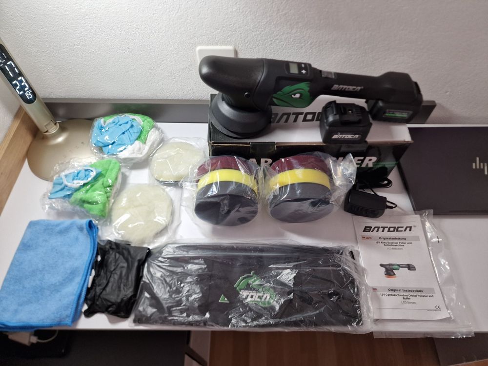 Akku-Autopoliermaschine 12V - 6 Zoll Mit 2 Akkus & 14 Aufsätzen