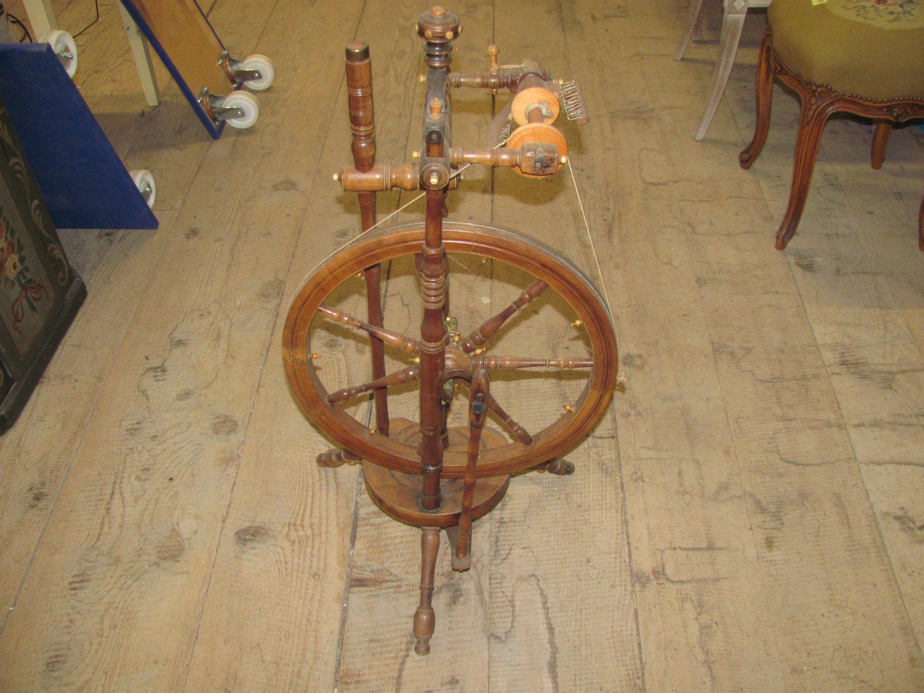 Spinnräder: antikes Spinnrad aus Sammlung LIQ – Gebraucht aus Malters von Monark 2