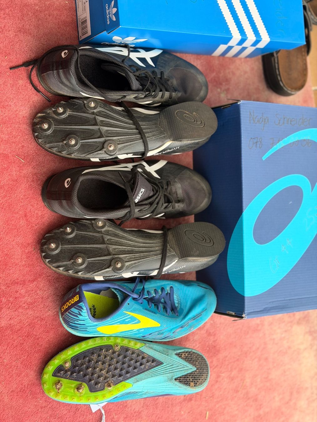 Asics Chaussures hommes: Nagelschuhe – D'occasion à Lenzburg par Cazador