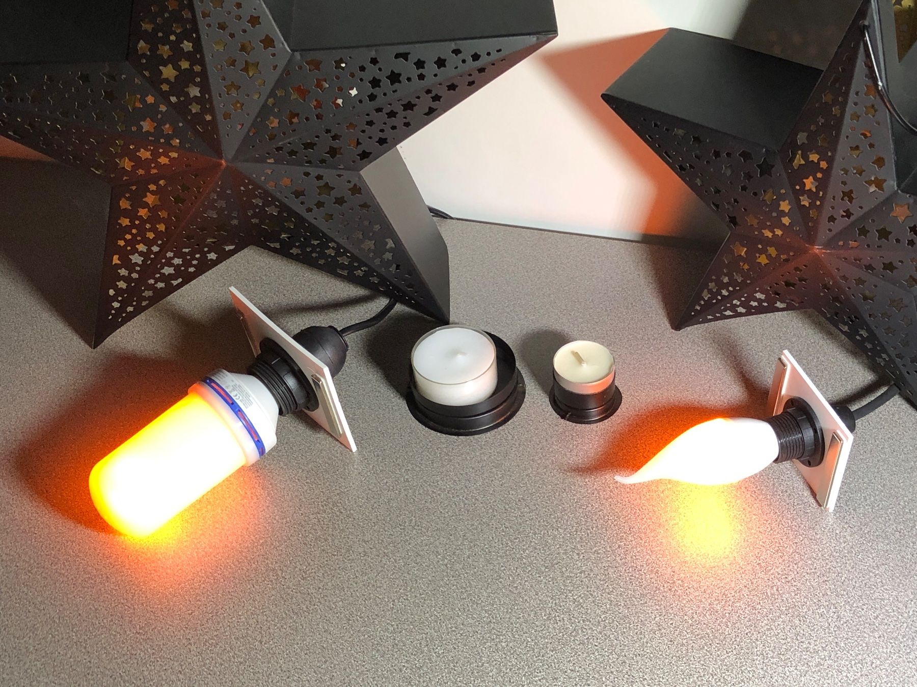 Tutte le decorazioni: Metallstern Leuchte / Weihnachts Dekoration mit Flacker-LED – Nuovo (secondo la descrizione) da Bergdietikon venduto da Garak 5