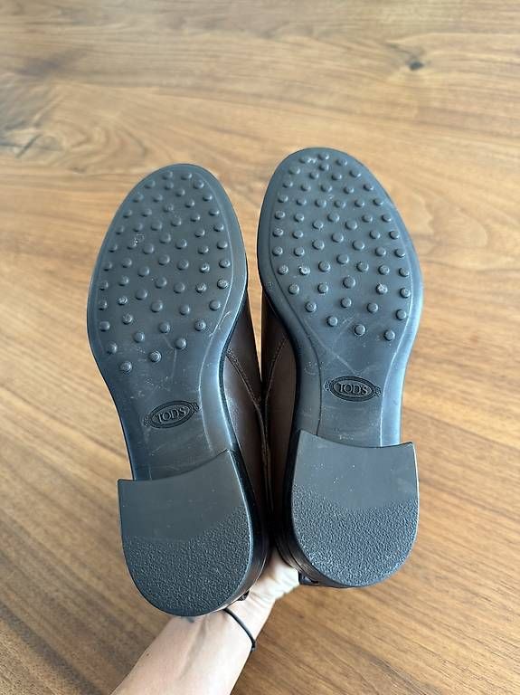 Damenschuhe: Tod's Stiefeletten aus Leder, gr.36 – Gebraucht aus Hofstetten SO von Katharina_Nina_Nina 3