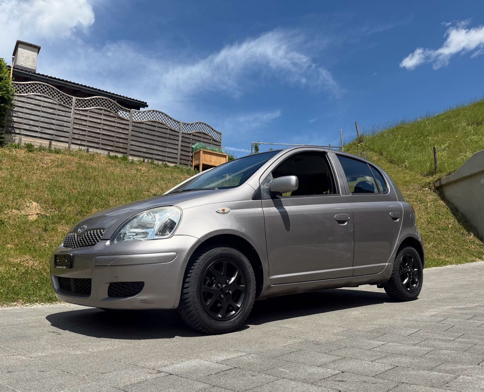 Toyota Automobili: Toyota Yaris 1.4 D-4D – Usato da Flühli LU venduto da Overland_Motors