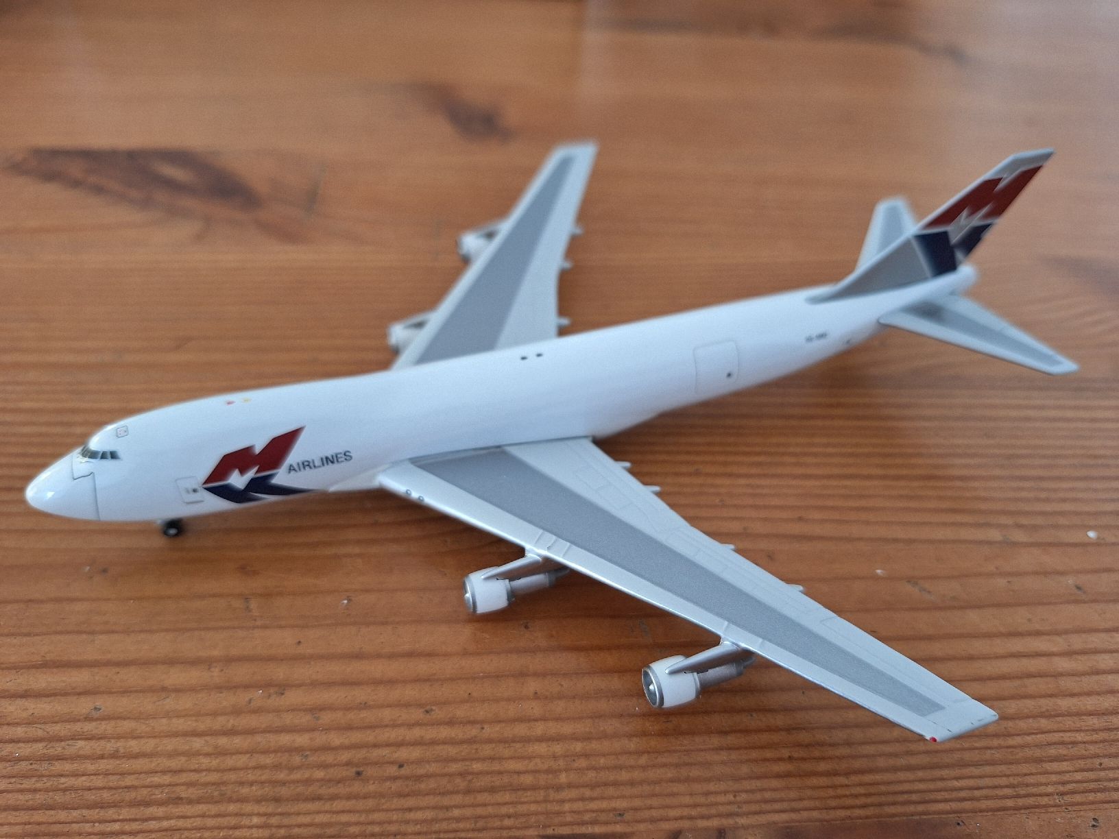Boeing Kit di modellismo & Modellini statici: MK Airlines  Boeing 747-200F 1:400  – Usato da Sargans venduto da nicsam1815 1