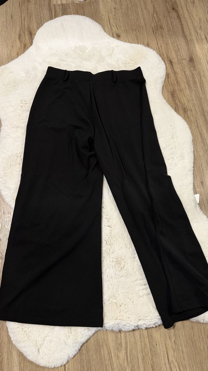 Pantalons: Hose – D'occasion à Bern par 18valeria__