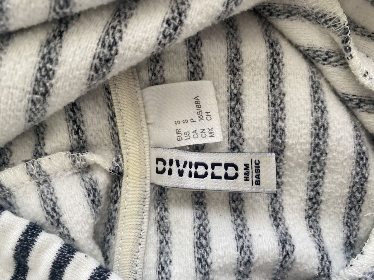H&M Maglioni & Felpe: Gestreifter Pullover – Nuovo (secondo la descrizione) da St. Gallen venduto da fab_9cvd 2