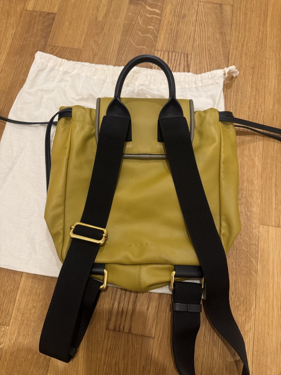 Marni Zaini: Marni Rucksack Leder olive mit Staubbeutel – Nuovo (secondo la descrizione) da Adliswil venduto da gam_hcp8 3