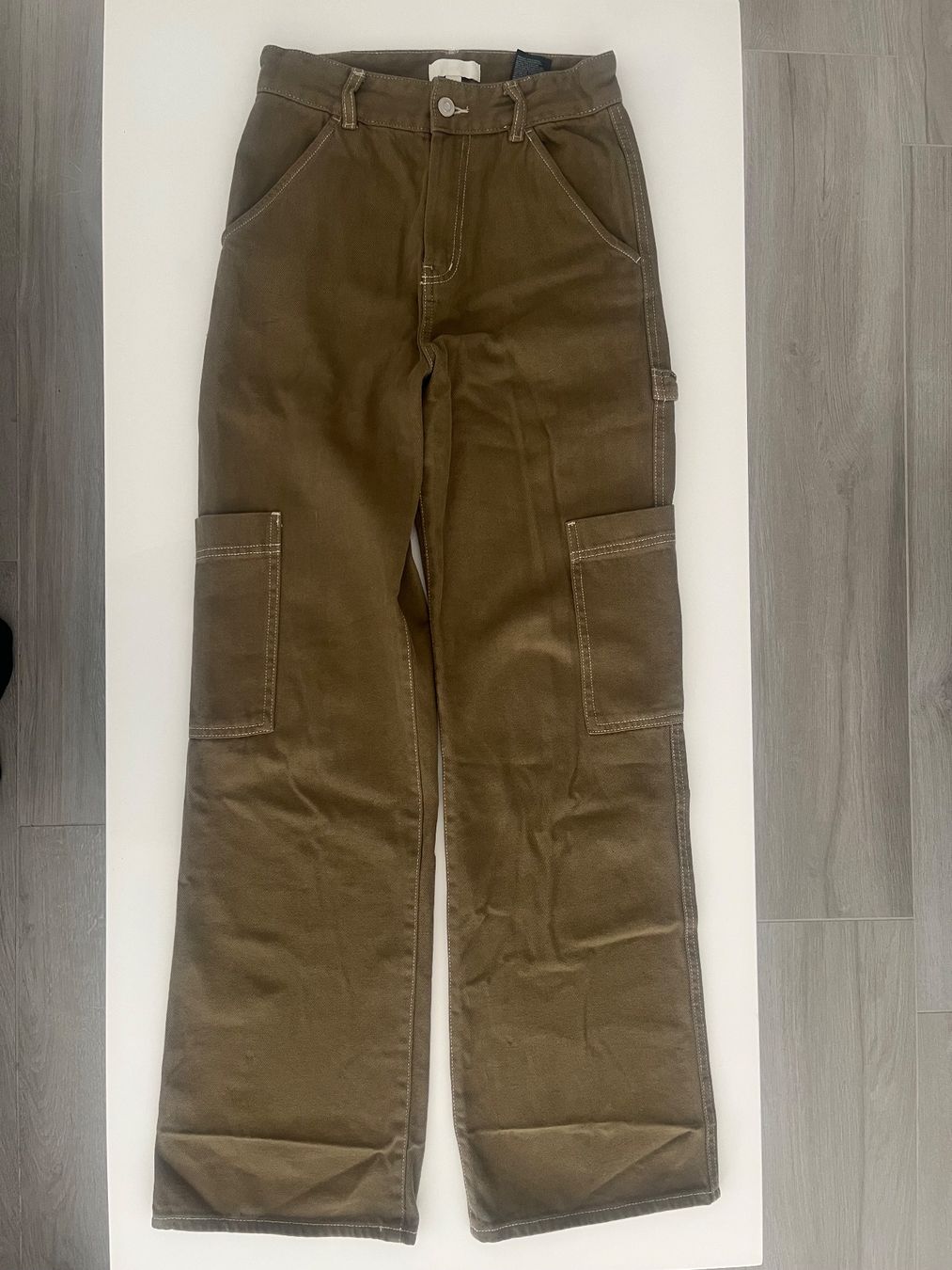 H&M Pantaloni: Cargo-Hose H&M Gr. 34 – Usato da Gutenswil venduto da jump4joy