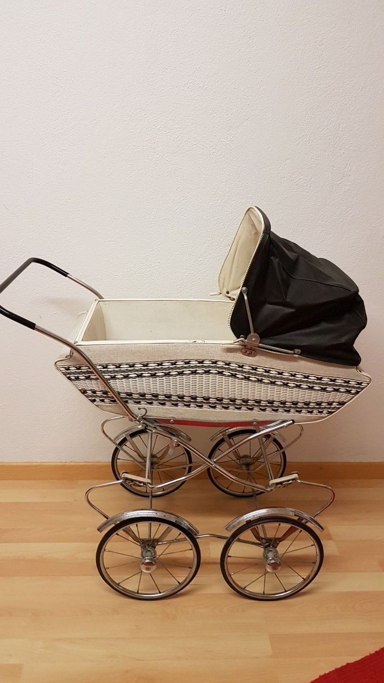 Carrozzine per bambole: Vintage Puppenwagen – Usato da Dielsdorf venduto da Ford97