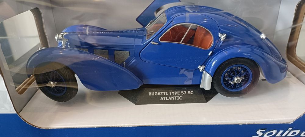 Miniature Bugatti 57 SC Atlantic 1938 Solido 1/18 - Modèle Collection Noir Métal