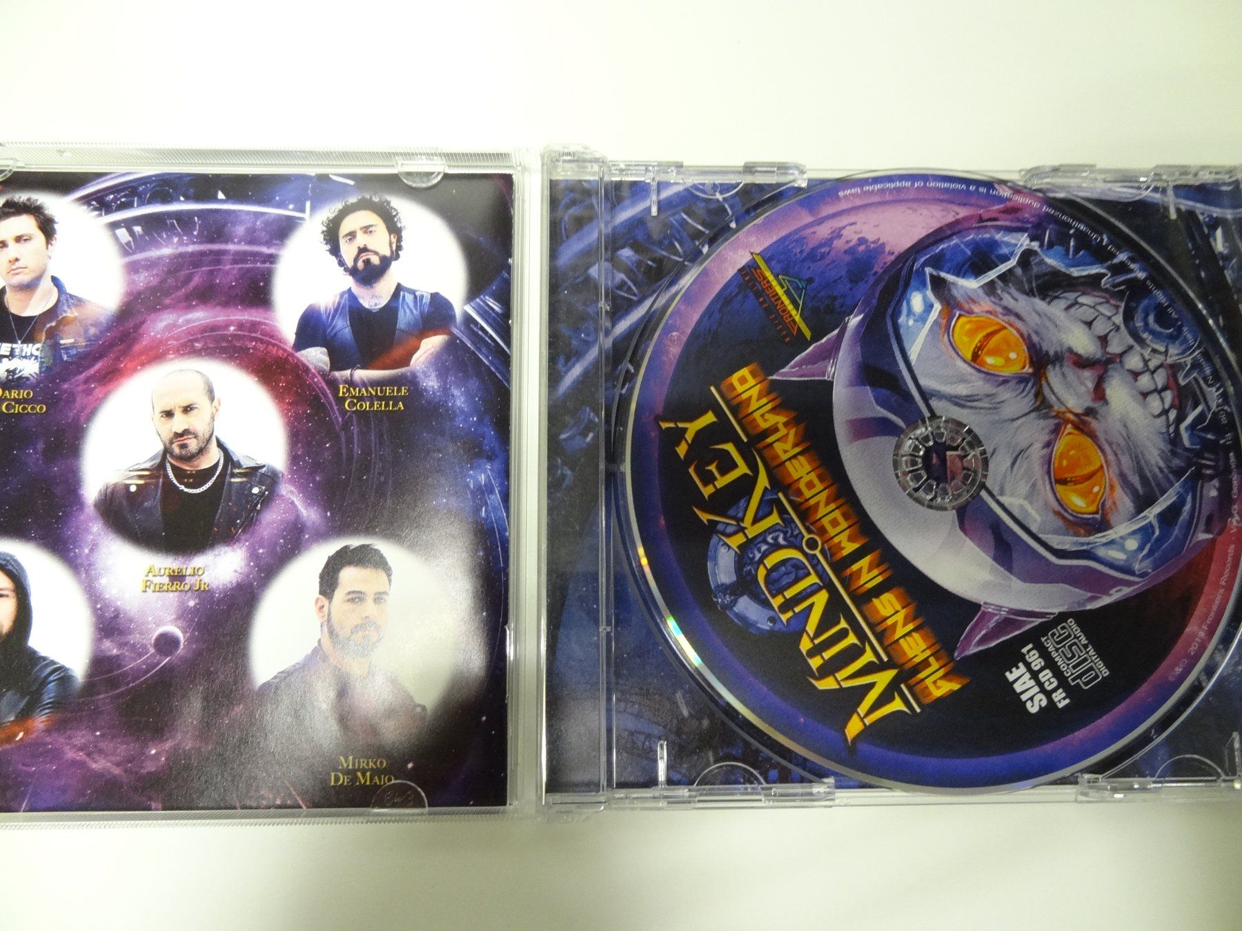 CDs: Mind Key - Aliens In Wonderland - Cd – Gebraucht aus luzern von musicandart 2