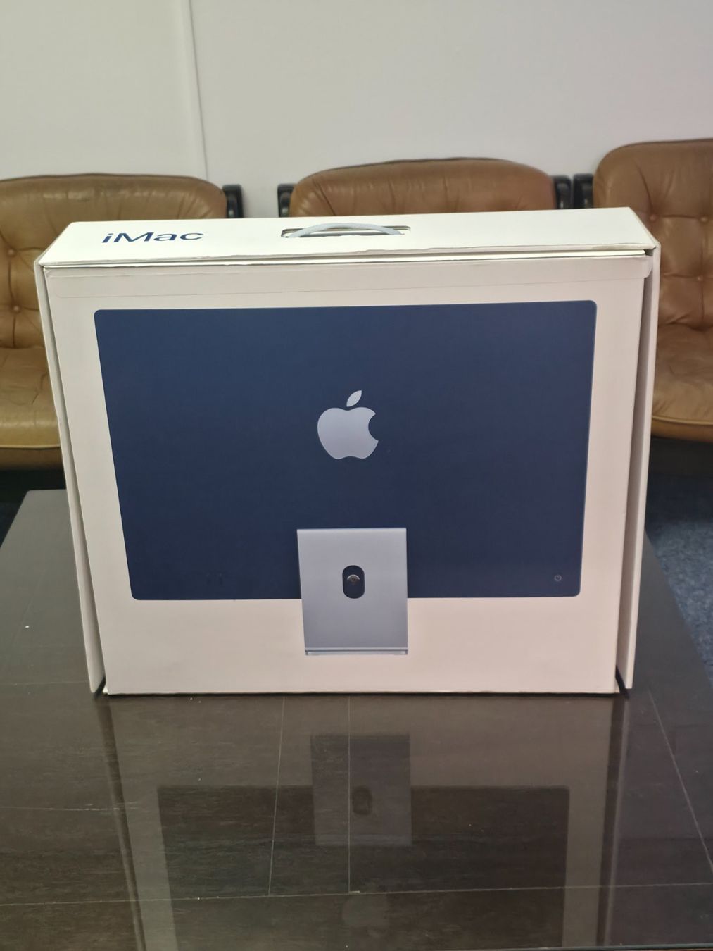 Apple PCs: Originale Apple iMac 24" Leerbox Blau (Model A2439) – Gebraucht aus Dietlikon von litisop