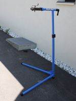 Pied de montage pour vélo
