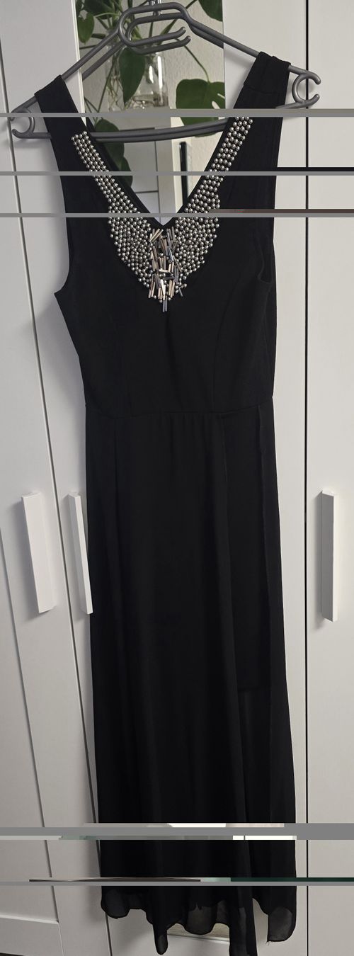 Robes: Kleid mit Beinschlitz Gr. S – D'occasion à St.Peterzell par the2ndchance