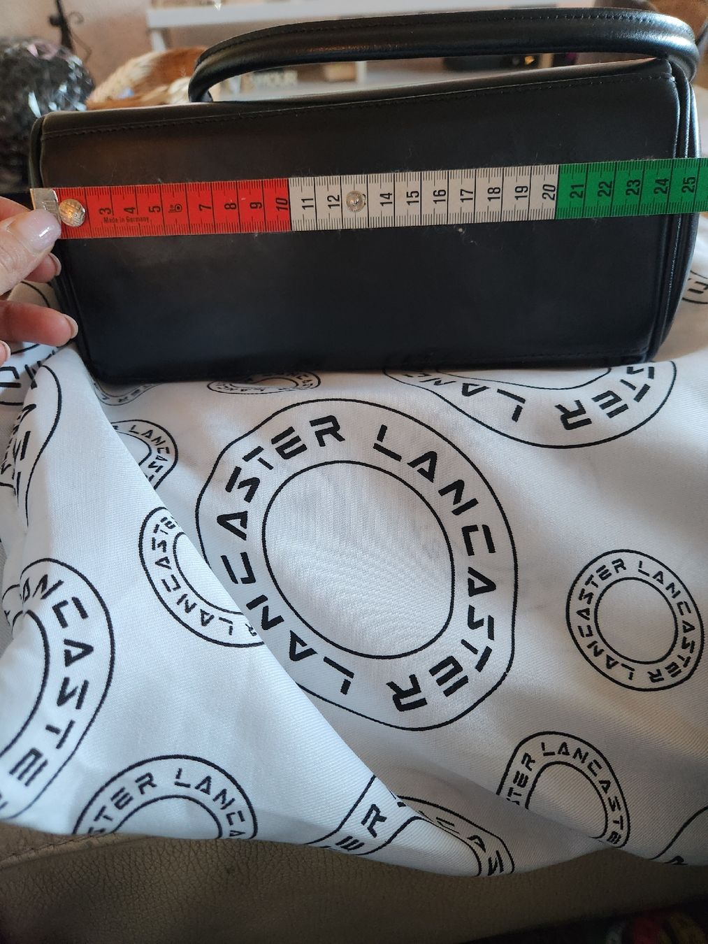 Lancaster Borse da donna: lancaster cuir noir – Usato da Echandens venduto da kimy03 5