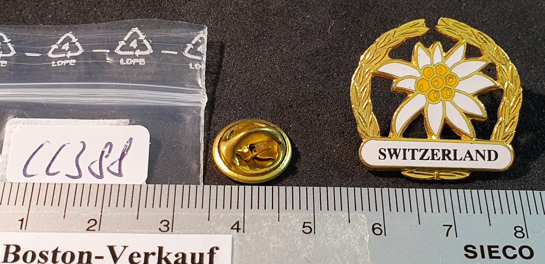 Placchette & Badge: CC388 - Pin Switzerland Edelweiss – Usato da Reinach BL venduto da Boston-Verkauf 1