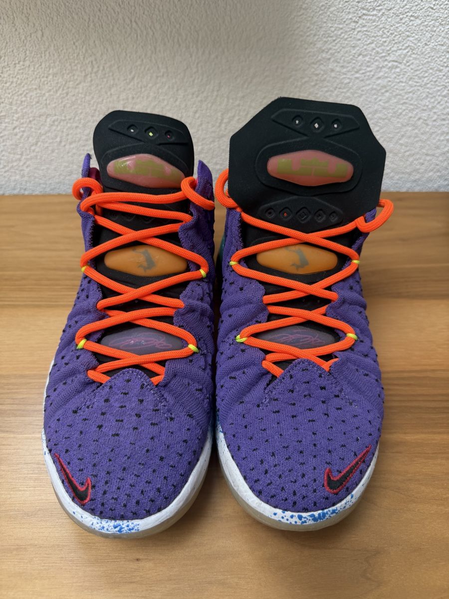 Nike Scarpe da uomo: LeBron James Sneakers EUR 37.5 – Nuovo (secondo la descrizione) da Flawil venduto da BouBouBou 1