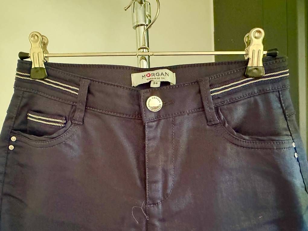 Pantalons: Pantaloni mai indossati  – D'occasion à Massagno par whi_d5bd 3