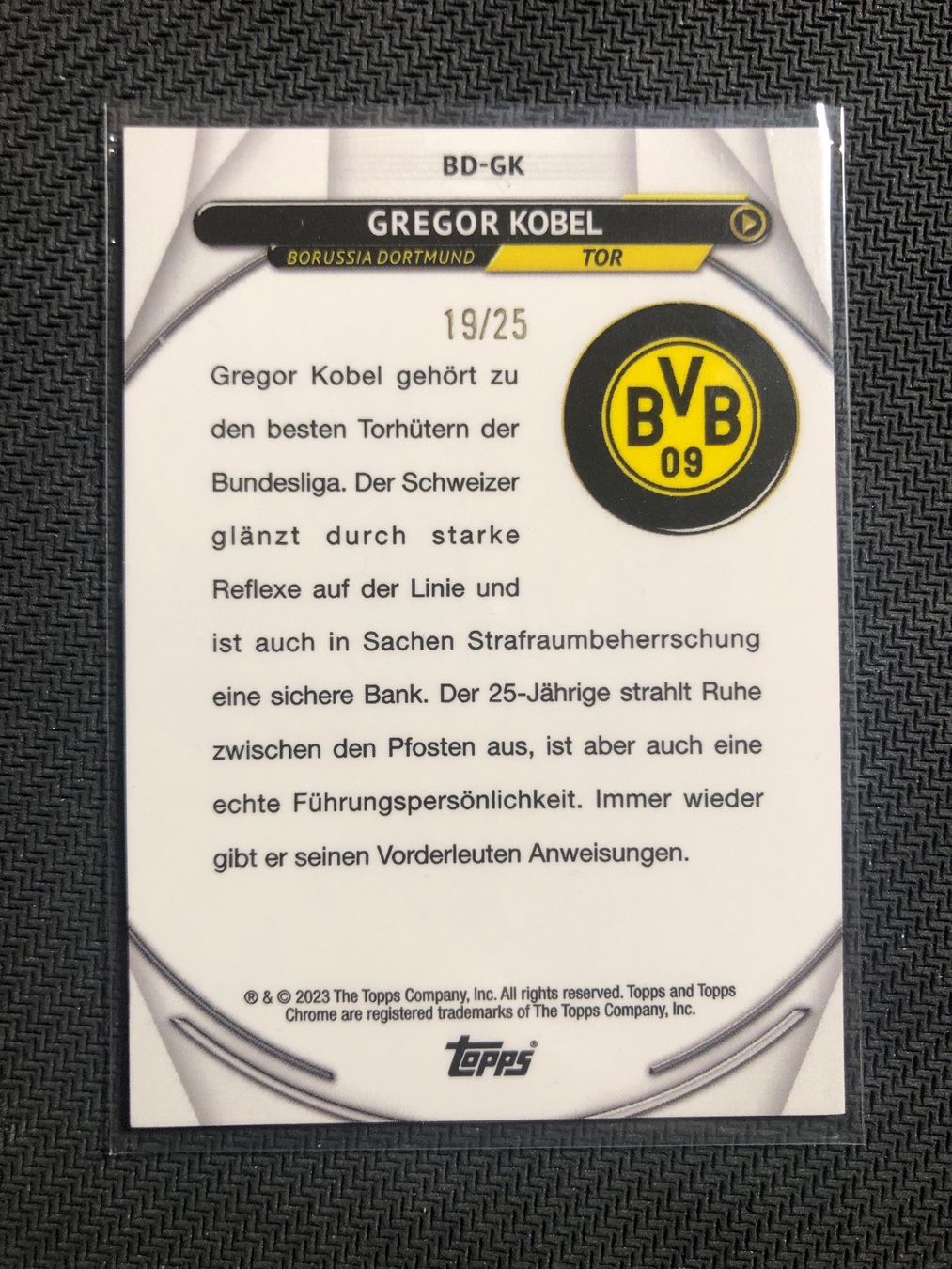 Topps Cartes à collectionner: Topps Chrome Borussia Dortmund Gregor Kobel /25 – D'occasion à Wangenried par Garagara 1