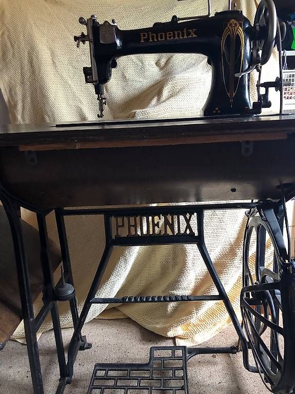 Machines à coudre: Nähmaschine antik – D'occasion à Hirzel par i4family 1