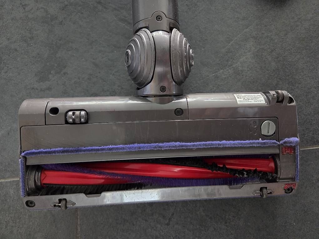 Aspirateurs & Accessoires: Dyson V6 Cord-Free Staubsauger – D'occasion à Münchenbuchsee par Sape1 2