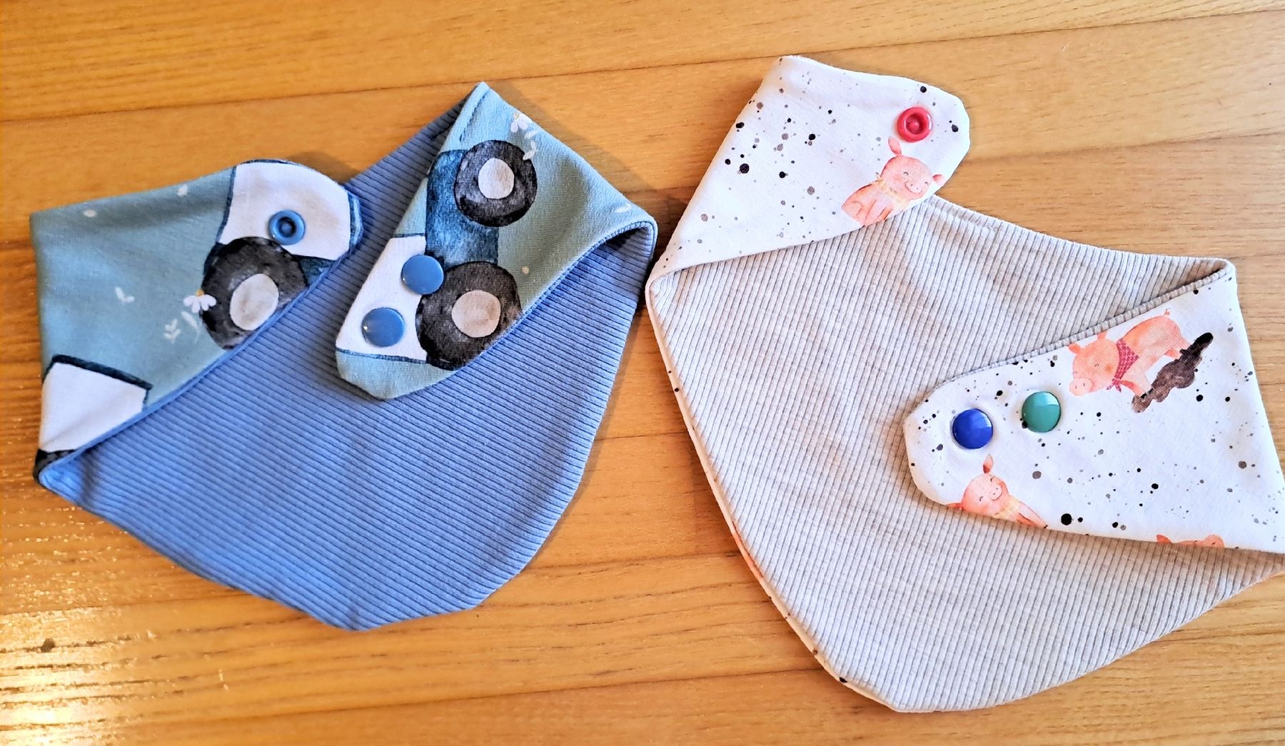 Repas pour bébés: Halstücher Doppelpack Bauernhof – Neuf avec emballage d'origine à Bänk (Dägerlen) par Quatschdachs 3