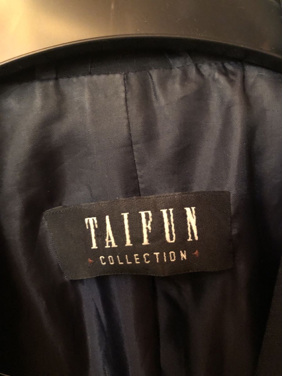 Taifun Vestiti: Kostüm Taifun Dunkelblau Gr 38 – Usato da Oberarth venduto da Conifnm 6