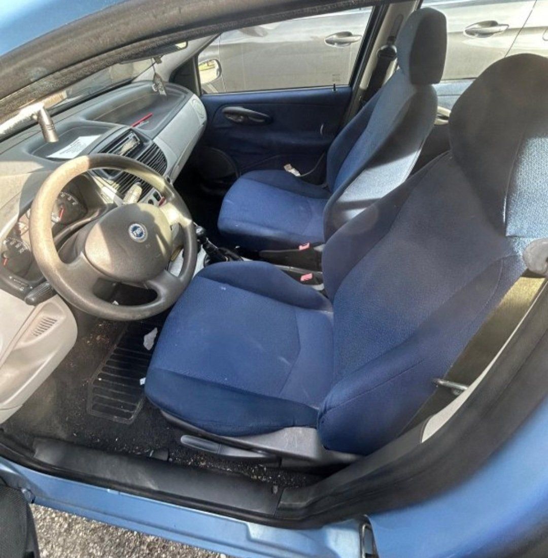 Fiat Automobili: Fiat Punto 1.2 16v – Usato da Etoy venduto da angi020 3