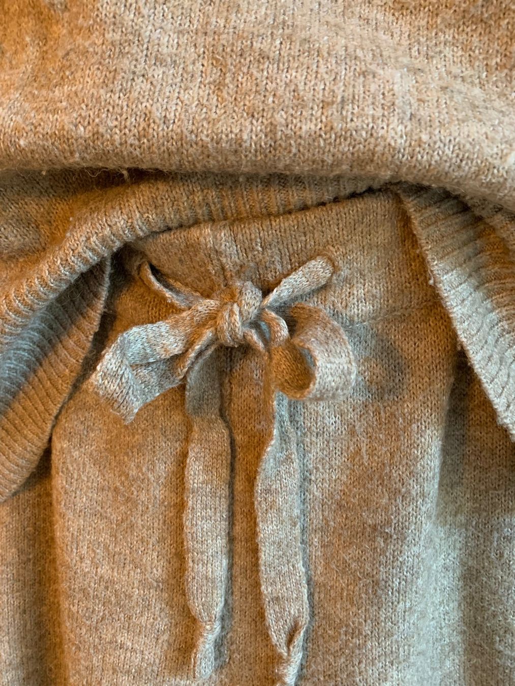 H&M Pigiami: Loungewear / Pyjama aus Strick – Usato da Winterthur venduto da Drachenrose 1
