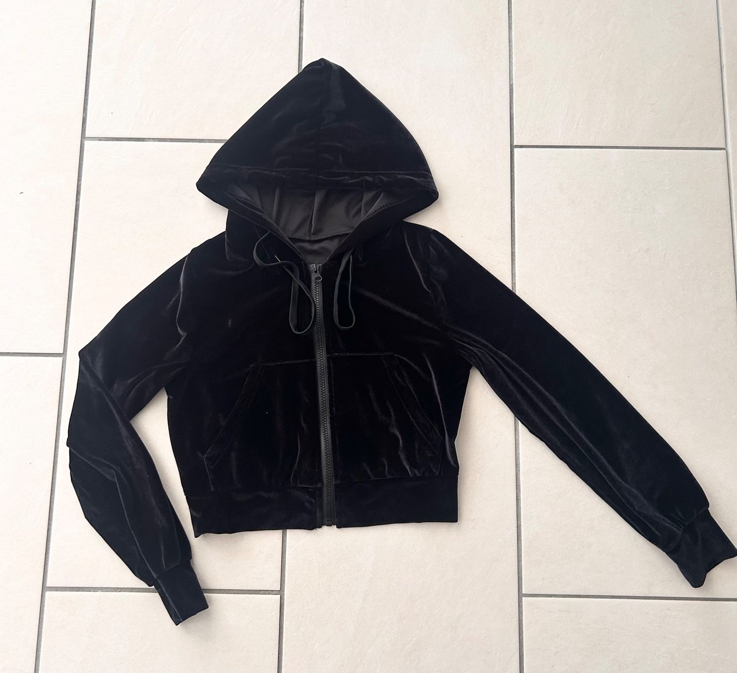 Juicy Couture Maglioni & Felpe: Felpa con zip tipo Juicy – Nuovo (secondo la descrizione) da Bellinzona venduto da RossoScarlatto 1