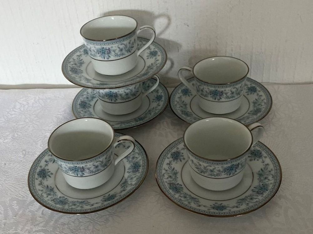 Set De 5 Tasses à Saké Japonaises En Porcelaine - Motif Fleurs De Cerisier Peint à La Main | Cadeau Traditionnel