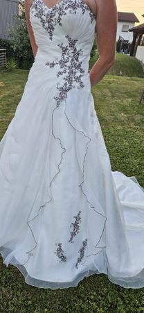 wunderschönes Brautkleid von Merrys