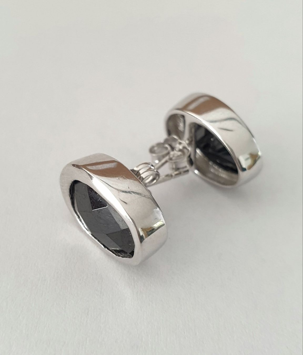 Ohrringe & -stecker: Silber 925 Ohrstecker  mit facettiertem Onyx - Neu – Neu und originalverpackt aus Uetikon am See von Coralreef 2