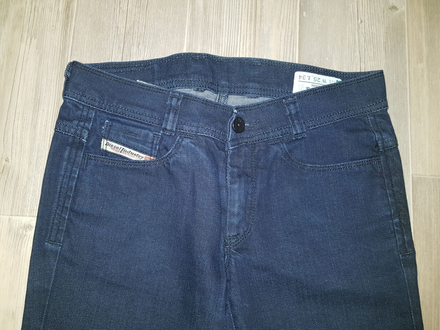 Diesel Jeans: Jeans DIESEL  Model SOOZY   Taille / Grosse W25 L34 – Usato da Cossonay-ville venduto da Super-Price-Quality 1