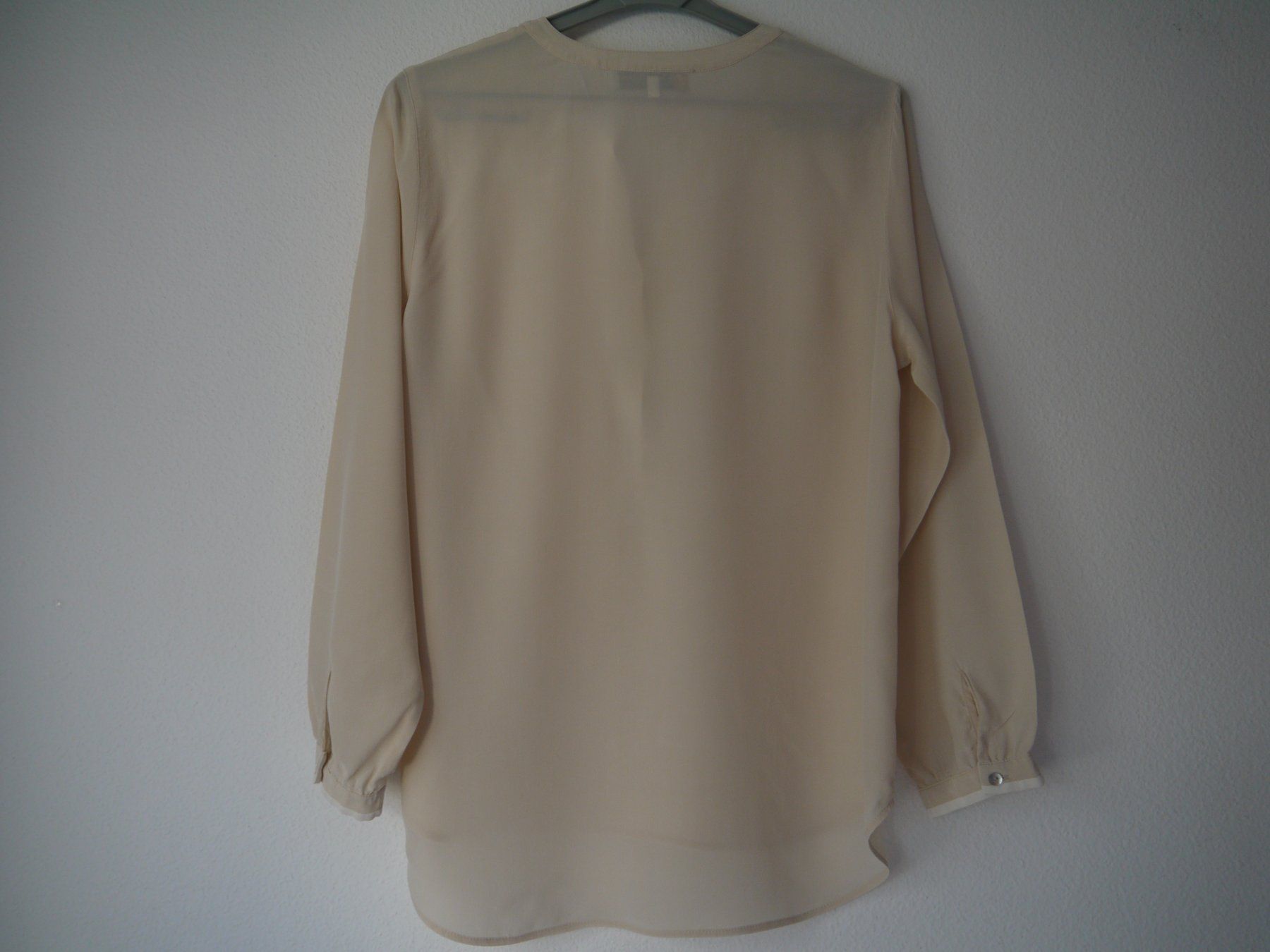 Camicette: Charles Robertson Bluse aus Seide Gr.40 – Usato da Hagendorn venduto da Blaf 4