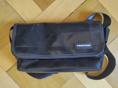 Tasche Freitag F42 surfside Schwarz uni