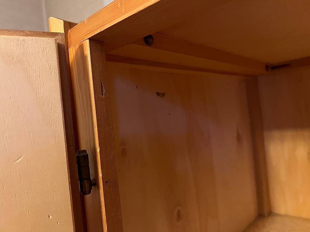 Armadi: Kleiderschrank mit Regalen – Usato da Wallisellen venduto da starkrossed 2