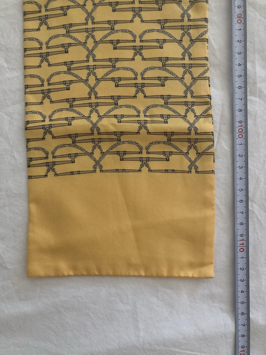 Hermès Foulards, Tücher & Schals: Schmaler Vintage Schal Hermès Paris – Gebraucht aus Zürich von mainau16 6