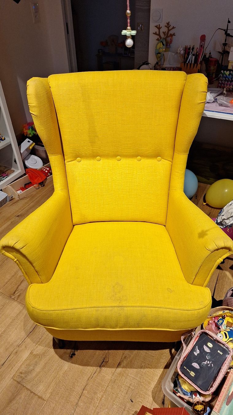 Ikea Sessel: 2 Fauteuils Ikea Strandmon jaunes – Gebraucht aus Villarsiviriaux von Elisa_M 1