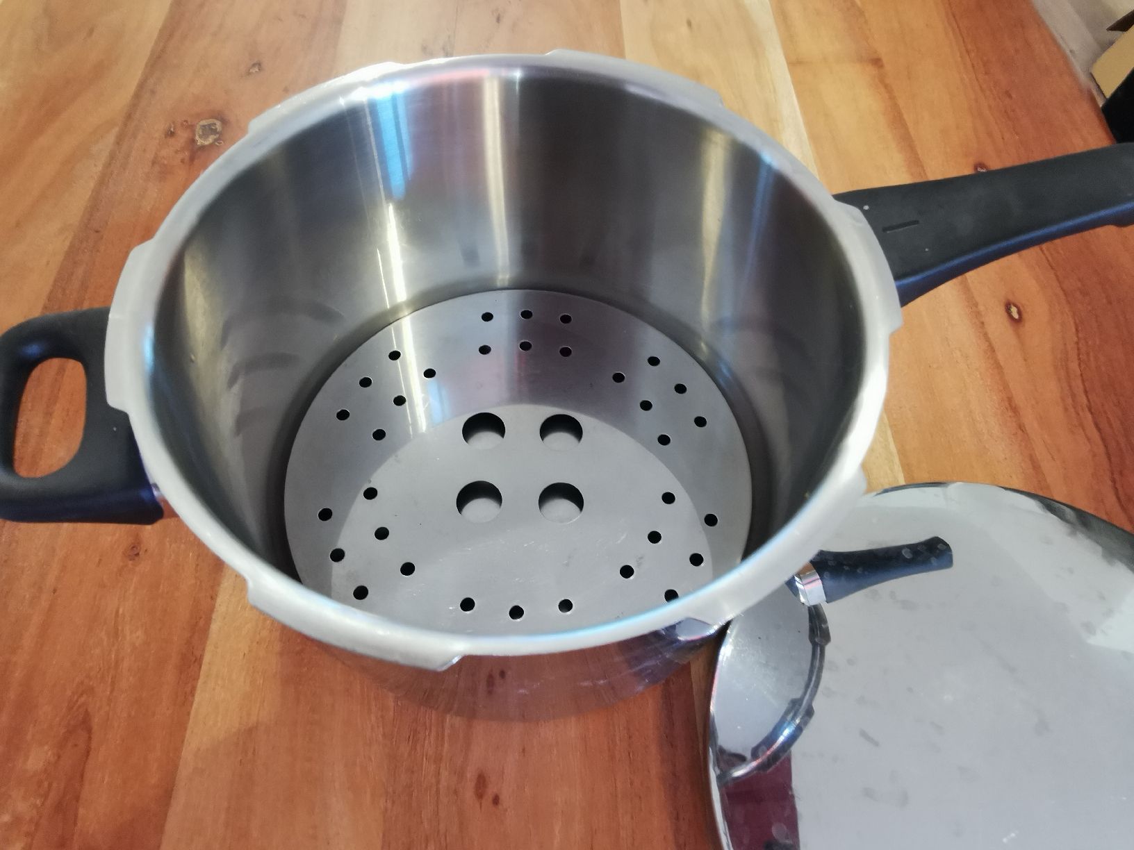 Pentole: Dampfkochtopf gross, Mivit  – Usato da Wohlen AG venduto da Tiss77 1