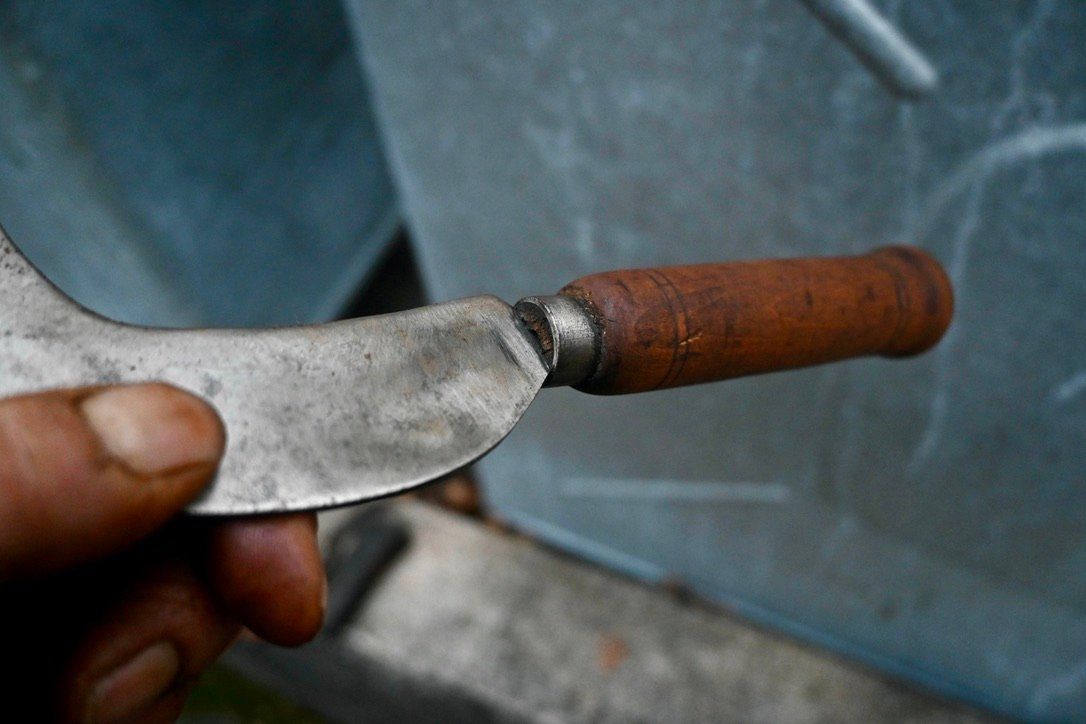 Tutti gli attrezzi: ANTIKE Handsichel Länge ca. 25cm - MUTEL À DAMPARIS – Usato da Pfaffhausen venduto da mono_rec 9