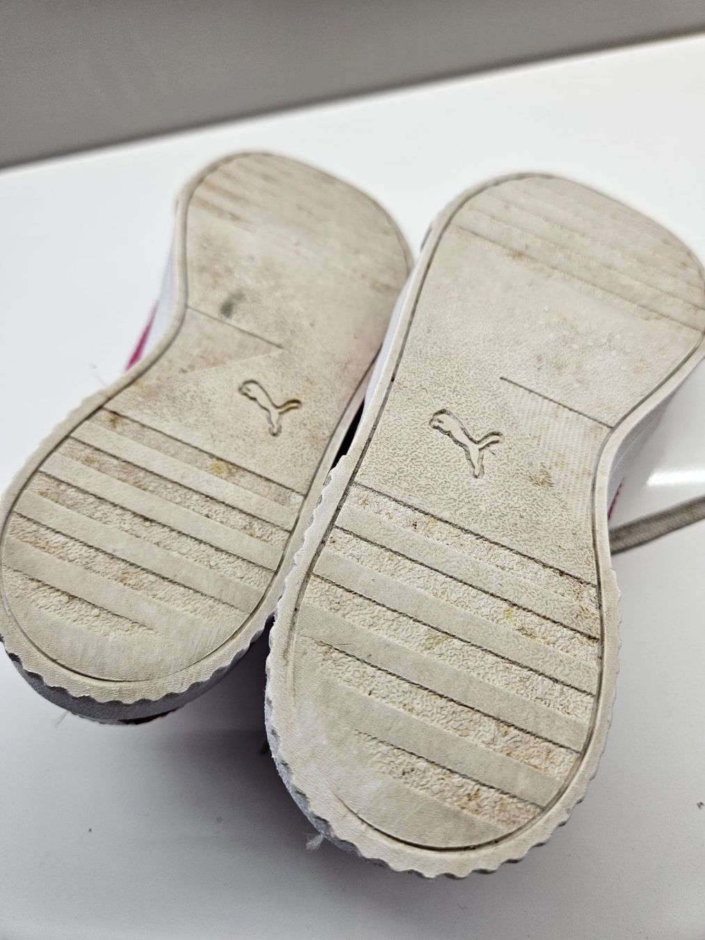 Puma Scarpe per ragazze: Puma Sneakers, weiss/pink, Grösse 36 – Usato da Adlikon b.Regensdorf venduto da pmathys 3