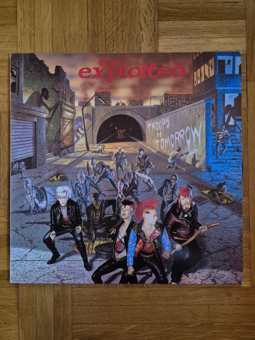 Dischi in vinile: Vinyl The Exploited - Troops of Tomorrow – Usato da Aarau venduto da Soundgarden