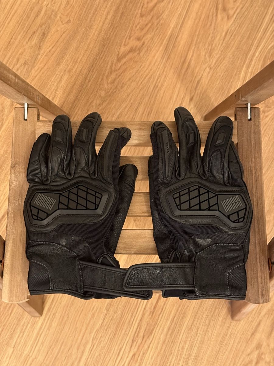 Handschuhe & Handstulpen: Motorradhandschuhe Grösse M – Gebraucht aus Luzern von Jack_flow26