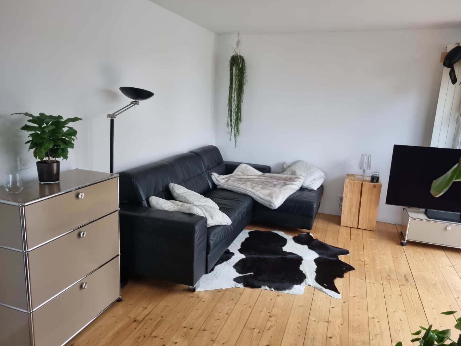 Sofas: Echtledersofa  schwarz – D'occasion à Gümligen par veruskakozlov