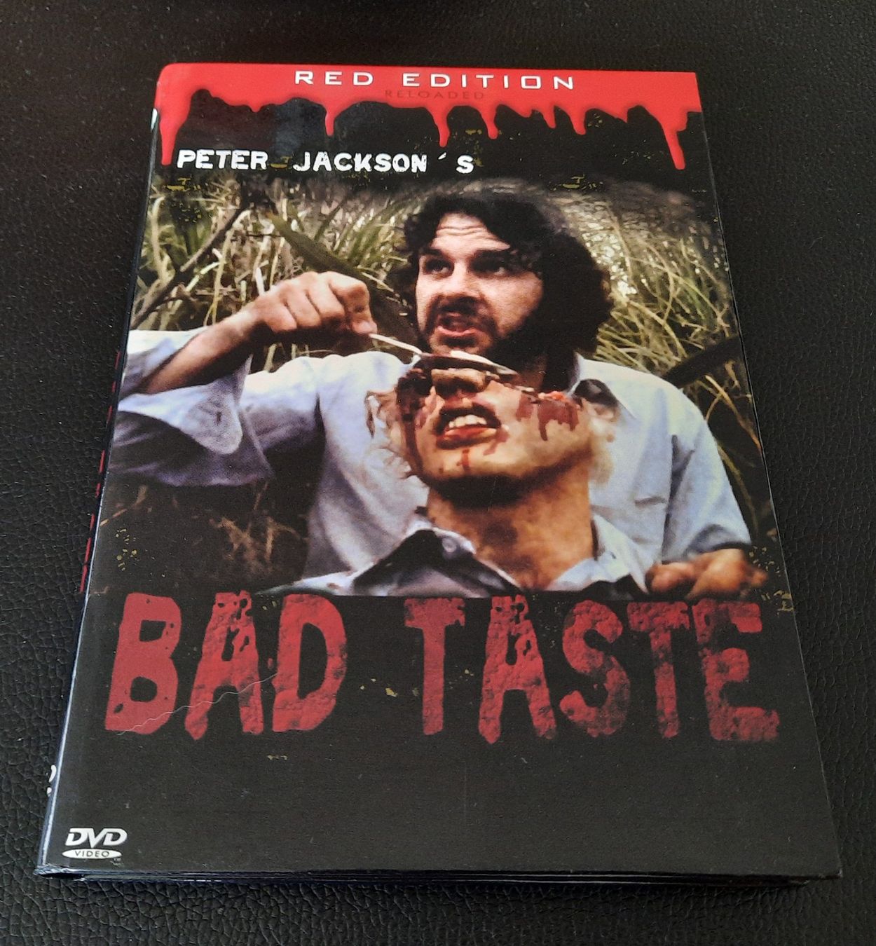 Tutti i DVDs: Bad Taste uncut kleine Hartbox – Usato da Dietwil venduto da Vrilodin