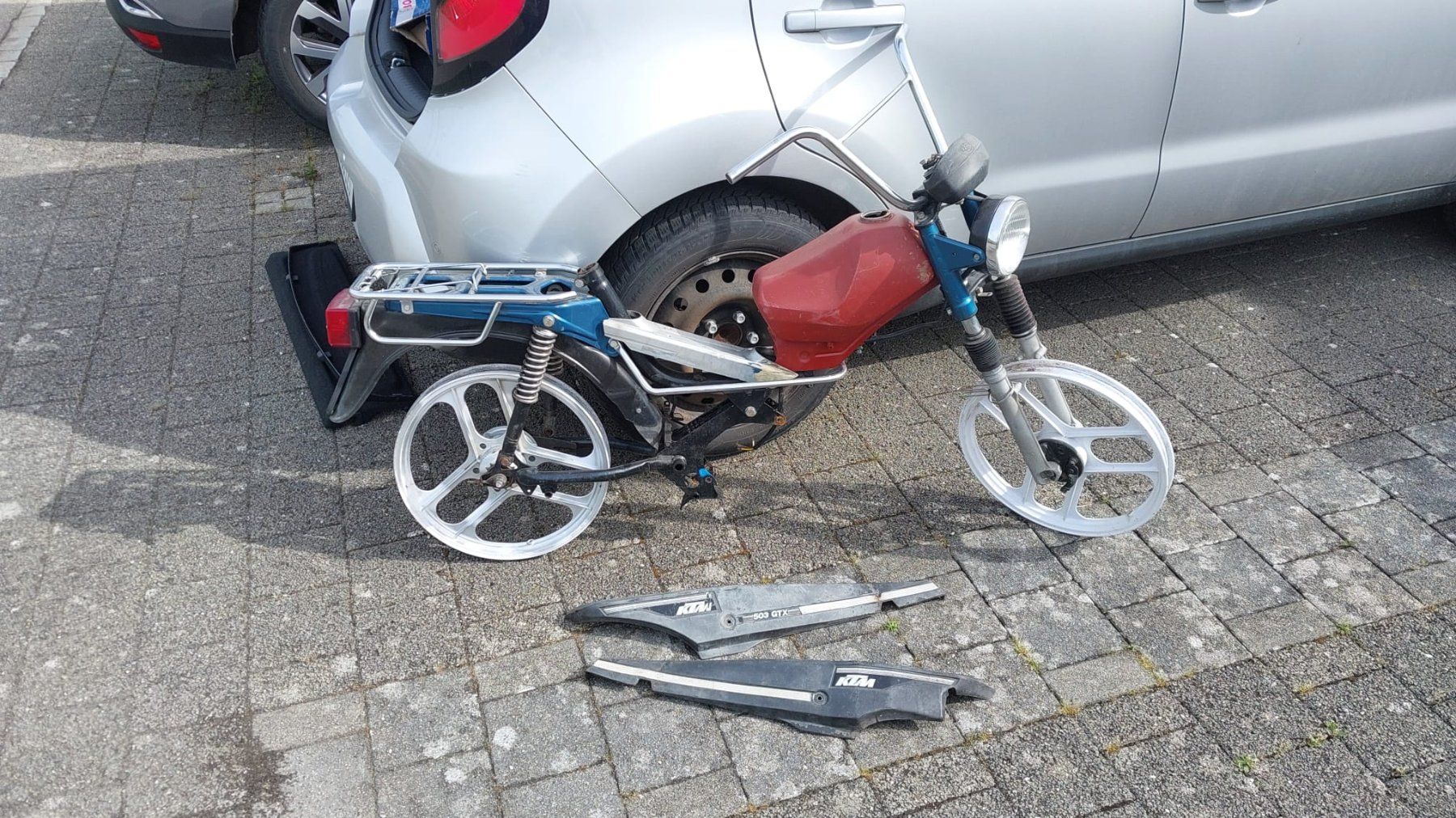 KTM Ciclomotori: Töfflirahmen /Mofarahmen KTM 503 GTX – Difettoso da Henggart venduto da Jan073