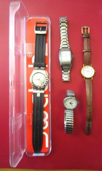Swatch Orologi: 1 X Swatch - 1 Louis Valentin - 2 X M-Watch – Usato da Luzern venduto da Horoskop1